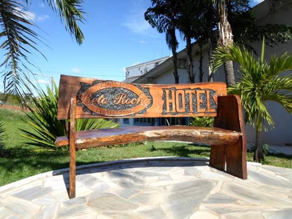 Hotel Beto Rocha サンタ・フェ・ド・スル エクステリア 写真